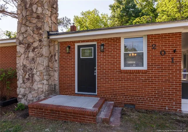 3rd image of 201 Scarborough St, Spring Lake, NC 28390 | MLS# 760894