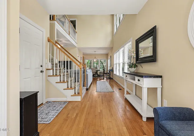 5th image of 911 N Columbia St, Chapel Hill, NC 27516 | MLS# 10161144