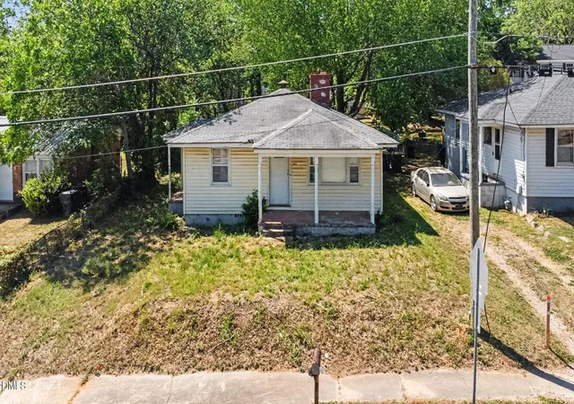 Photo 2 of Single family home for sale at 1422 Carnage Dr, Raleigh, NC 27610 | MLS# 10161439 | Listing updated on 2026-08-24