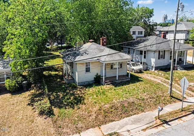 Photo 3 of Single family home for sale at 1422 Carnage Dr, Raleigh, NC 27610 | MLS# 10161439 | Listing updated on 2026-08-24