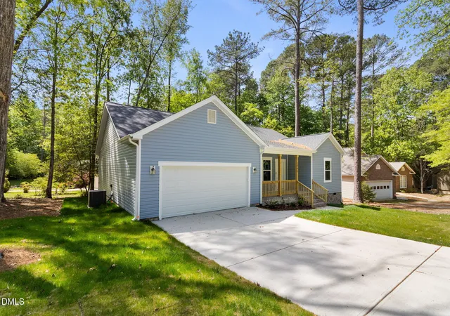 Photo 4 of Sale Pending at 3043 Brandy Ln, Sanford, NC 27332 | MLS# 10161001 | Listing updated on 2026-07-18