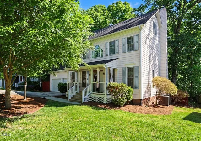 Homes for sale in Chapel Hill, NC | 104 N Crabtree Knl, Chapel Hill, NC 27514 | MLS# 10162096