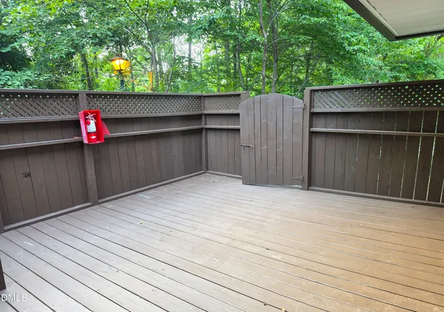 Listing Photo 5 - Condo for sale in building located at 199 Summerwalk Cir, Chapel Hill, NC 27517