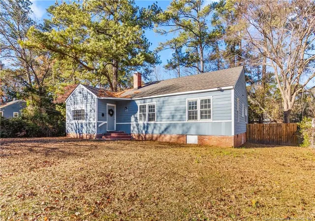 2nd image of 115 Brookwood Ave, Fayetteville, NC 28301 | MLS# 760983