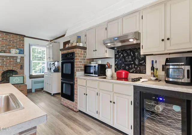 Photo 3 of Single family home for sale at 806 S 1st Street, Smithfield, NC 27577 | MLS# 10161362 | Listing updated on 2026-08-25