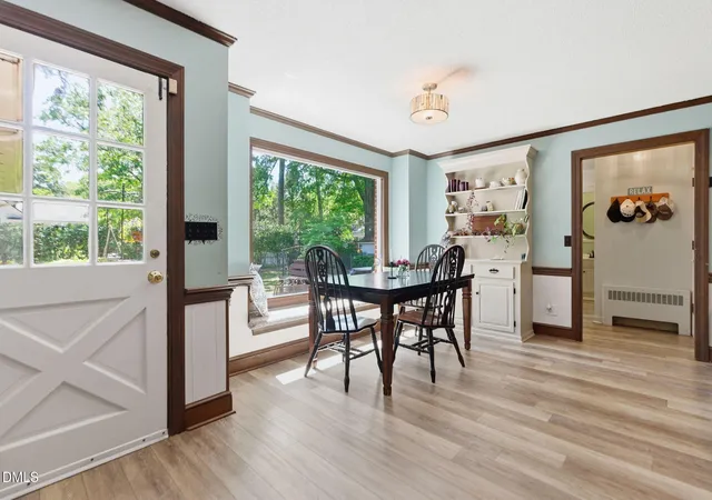 Photo 4 of Single family home for sale at 806 S 1st Street, Smithfield, NC 27577 | MLS# 10161362 | Listing updated on 2026-08-25