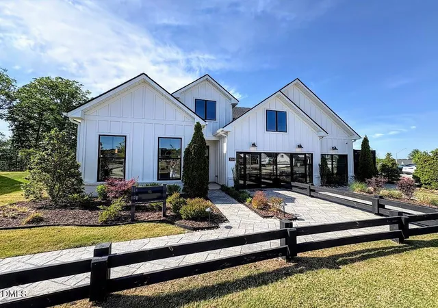 Photo 1 of Single family home for sale at 5104 Fountainbridge Ct #59, Raleigh, NC 27610 | MLS# 10161203 | Listing updated on 2026-09-21