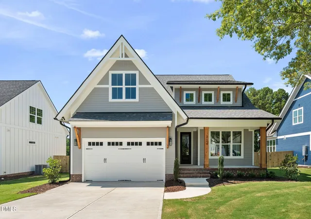 Photo 2 of Single family home for sale at 324 Powhatan Dr, Fuquay Varina, NC 27526 | MLS# 10164185 | Listing updated on 2026-09-13