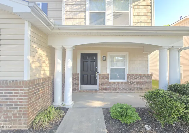 2nd image of 607 Pebblestone Dr, Durham, NC 27703 | MLS# 10161294