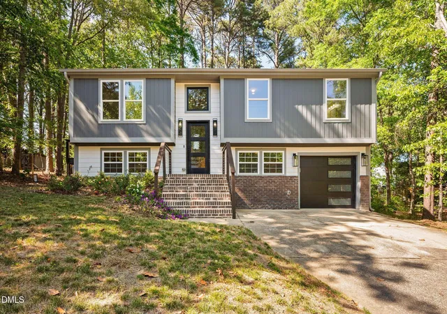 Photo 2 of Single family home for sale at 313 Crown Oaks Dr, Raleigh, NC 27615 | MLS# 10162069 | Listing updated on 2026-07-18