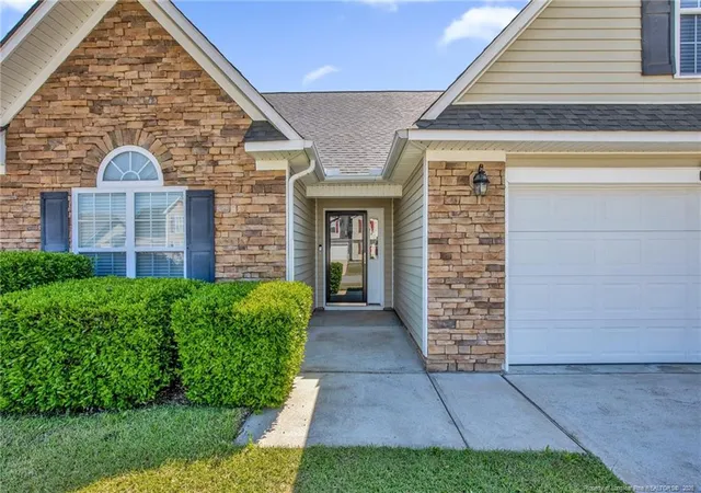 Photo 4 of Single Family Residence at 189 Bennington Dr, Raeford, NC 28376 | MLS# 761086 |  | Sold on 2026-06-23