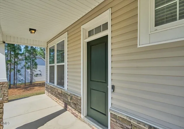 Photo 4 of Sale Pending at 3015 Dana Ln, Aberdeen, NC 28315 | MLS# 10162121 | Listing updated on 2026-07-24