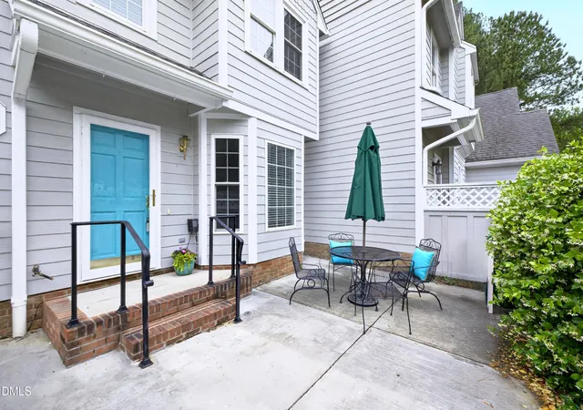 5th image of 104 Spring Cove Dr, Cary, NC 27511 | MLS# 10164089