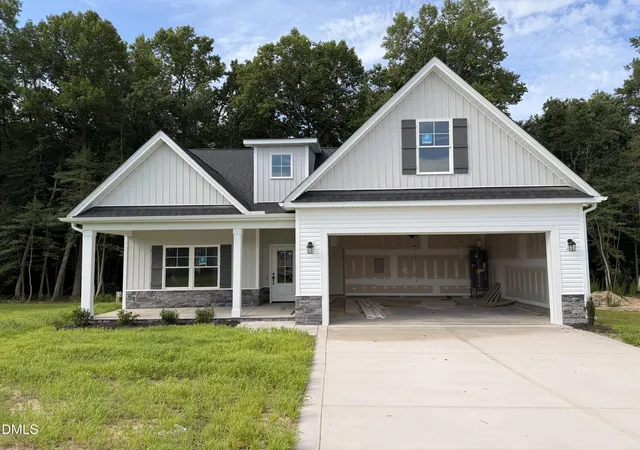 Homes for sale in La Grange, NC | 3705 Huntcliff Dr, La Grange, NC 28551 | MLS# 10161591