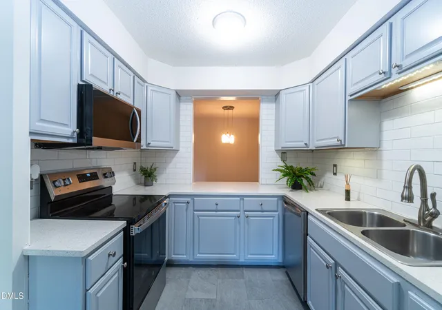 Homes for sale in Durham, NC | 4100 Five Oaks Dr #Unit 50, Durham, NC 27707 | MLS# 10161496