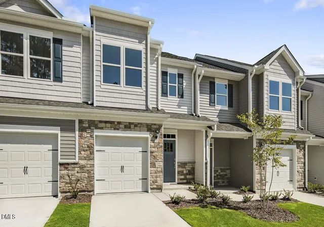 Photo 2 of Sale Pending at 5226 Chapel Townes Way, Raleigh, NC 27604 | MLS# 10161494 | Listing updated on 2026-09-14
