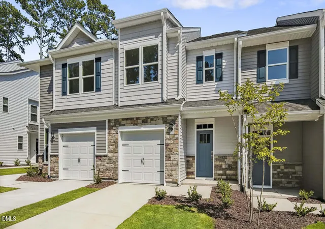 Photo 3 of Sale Pending at 5226 Chapel Townes Way, Raleigh, NC 27604 | MLS# 10161494 | Listing updated on 2026-09-14