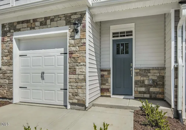Photo 3 of Sale Pending at 5226 Chapel Townes Way, Raleigh, NC 27604 | MLS# 10161494 | Listing updated on 2026-09-14