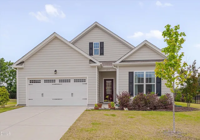 2nd image of 217 Lily Oak Dr, Rolesville, NC 27571 | MLS# 10164057