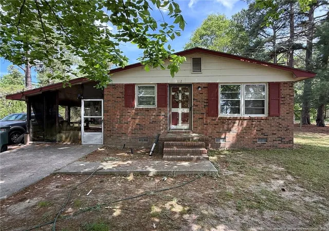 Homes for sale in Parkton, NC | 112 Victoria Dr, Parkton, NC 28371 | MLS# 761080