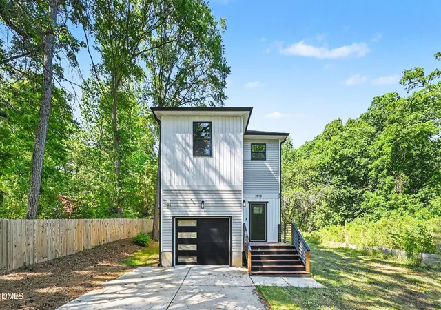 Single family home for sale at 2513 Rochelle St, Durham, NC 27703 | MLS# 10161637