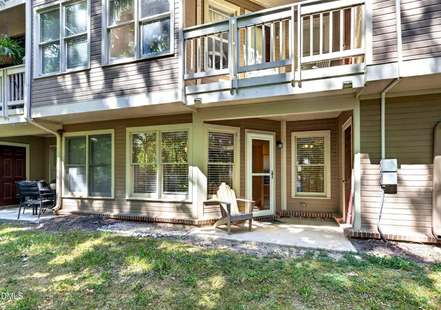 Homes for sale in Cary, NC | 113 Abingdon Court, Cary, NC 27513 | Houzeo