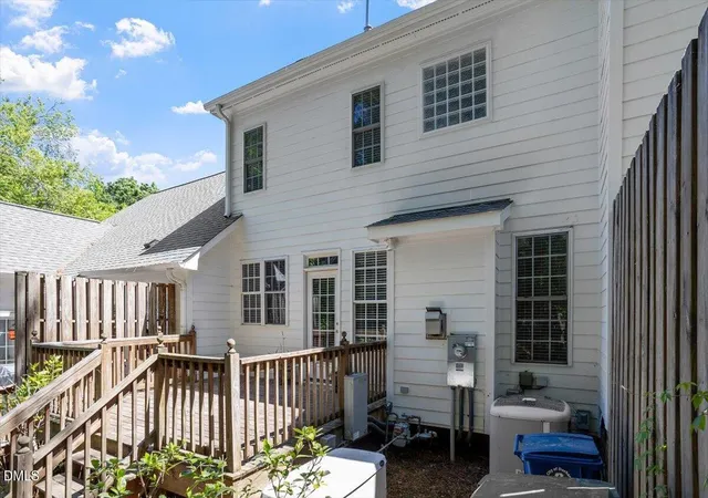36th image of 802 Blackberry Ln, Durham, NC 27712 | MLS# 10162079