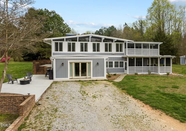 Photo 3 of Single Family Residence at 154 Hoyle Ln, Henderson, NC 27537 | MLS# 10161985 | | Sold on 2026-06-26