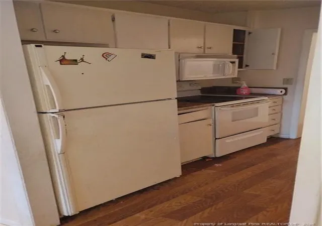 3rd image of 3026 Akron Dr, Hope Mills, NC 28348 | MLS# 760432
