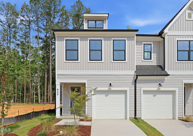Photo 1 of Townhouse for sale at 923 Selby Ave, Durham, NC 27713 | MLS# 10161887 | Listing updated on 2026-09-16