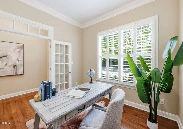 Photo 3 of Single family home for sale at 804 Long Meadows Rd, Chapel Hill, NC 27516 | MLS# 10165184 | Listing updated on 2026-10-07