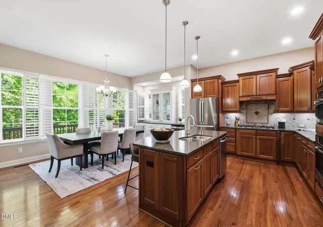 1st image of 804 Long Meadows Rd, Chapel Hill, NC 27516 | MLS# 10165184