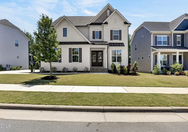Photo 2 of Single Family Residence at 2921 Macintosh Woods Dr, Apex, NC 27502 | MLS# 10162289 | | Sold on 2026-05-27