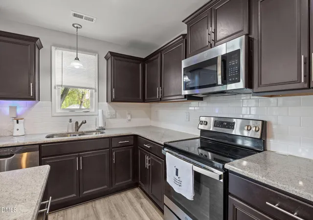Photo 4 of Single family home for sale at 3109 Pasile Ct, Sanford, NC 27332 | MLS# 10162168 | Listing updated on 2026-08-21