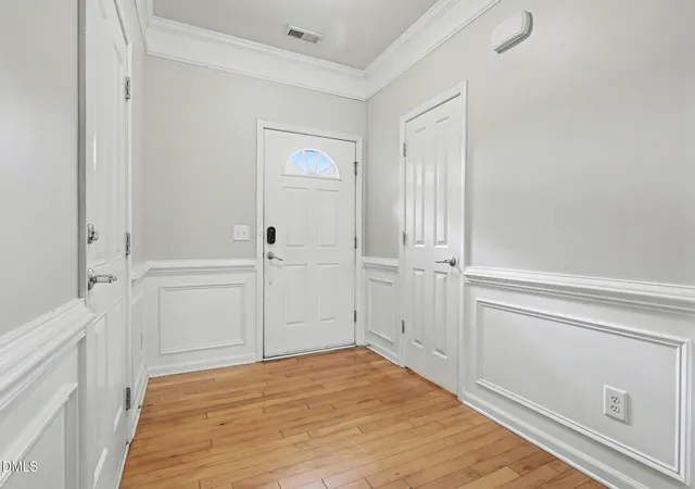 Photo 4 of Townhouse for sale at 8724 Owl Roost Pl, Raleigh, NC 27617 | MLS# 10162279 | Listing updated on 2026-09-13
