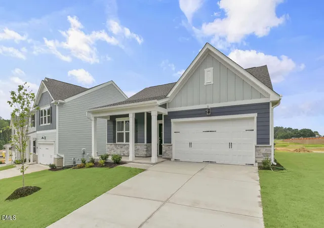 Photo 3 of Single family home for sale at 184 Reagan Crst Dr, Clayton, NC 27520 | MLS# 10162165 | Listing updated on 2026-10-06