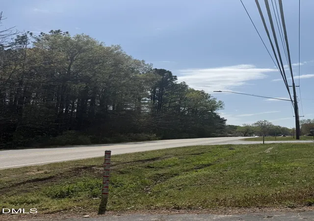 1st image of 820 832 Old Oxford Rd, Durham, NC 27704 | MLS# 10162200