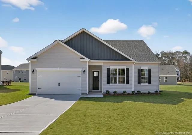 Homes for sale in West End, NC | 3101 Platinum Cir, West End, NC 27376 | MLS# 761303