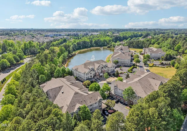 40th image of 10411 Rosegate Ct #205, Raleigh, NC 27617 | MLS# 10162366