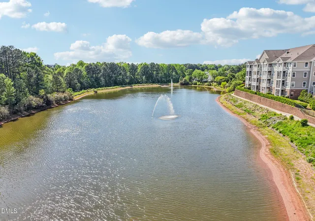 3rd image of 10411 Rosegate Ct, Raleigh, NC 27617