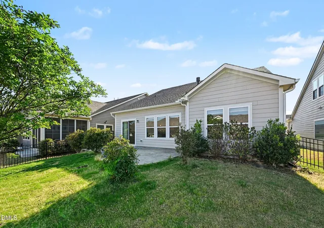 Homes for sale in Holly Springs, NC | 105 Blue Hydrangea Ln, Holly Springs, NC 27540 | MLS# 10162291