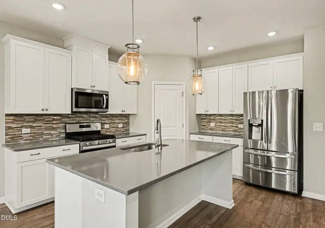 Homes for sale in Holly Springs, NC | 105 Blue Hydrangea Ln, Holly Springs, NC 27540 | MLS# 10162291