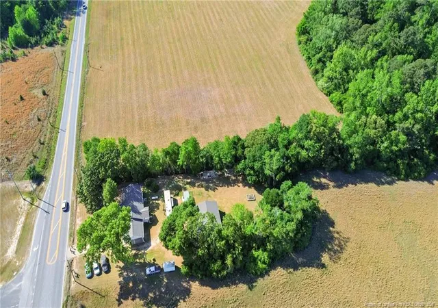 Photo 5 of Single Family Residence at 520 Caton Rd, Lumberton, NC 28360 | MLS# 761325 | | Sold on 2026-05-29