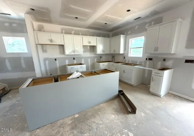 Photo 4 of Sale Pending at 5 Heartleaf Sq, Youngsville, NC 27596 | MLS# 10162382 | Listing updated on 2026-07-18