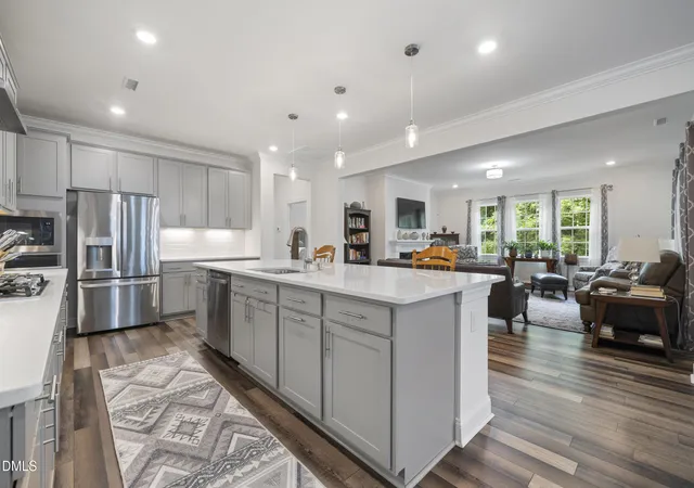 2nd image of 150 English Violet Ln, Raleigh, NC 27610 | MLS# 10162717