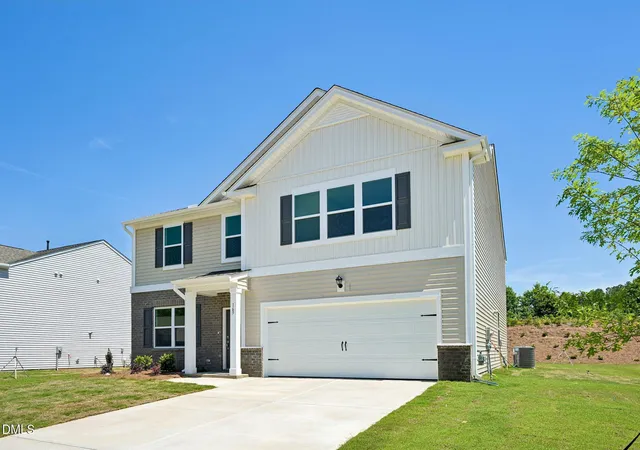 Photo 2 of Sale Pending at 163 Reagan Crst Dr, Clayton, NC 27520 | MLS# 10162575 | Listing updated on 2026-08-21