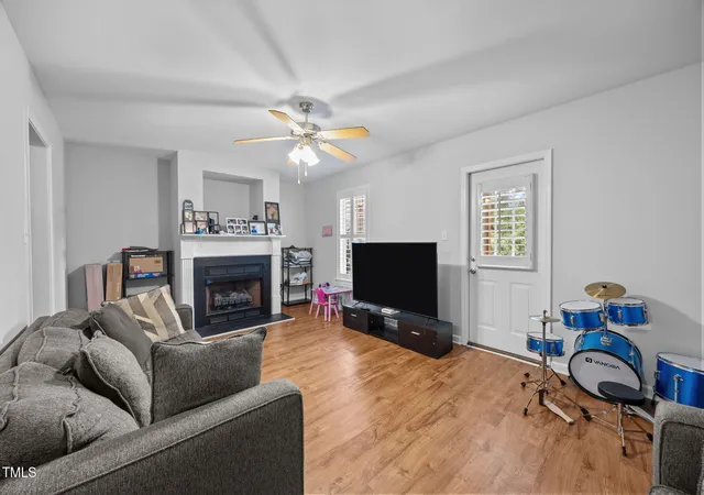 Photo 3 of Townhouse for sale at 107 Walford Park, Clayton, NC 27520 | MLS# 10162726 | Listing updated on 2026-09-14