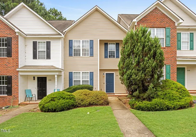 1st image of 120 Blackthorne Ct, Clayton, NC 27520 | MLS# 10162728