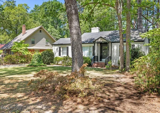 Photo 3 of Single family home for sale at 222 Briarcliff Rd, Rocky Mount, NC 27804 | MLS# 10162739 | Listing updated on 2026-07-18