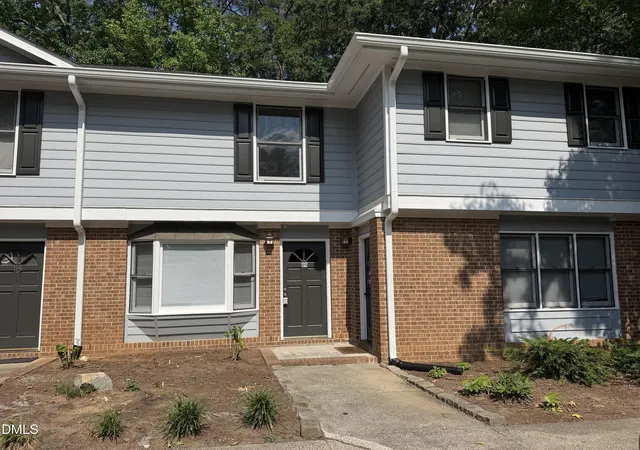 Homes for sale in Chapel Hill, NC | 112 Old Cooper Sq #Unit N4, Chapel Hill, NC 27517 | MLS# 10170013